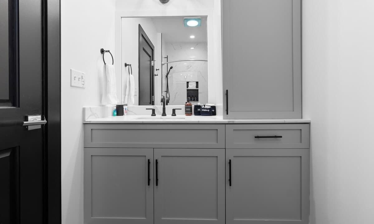 Photo of Bathroom in Central Business District