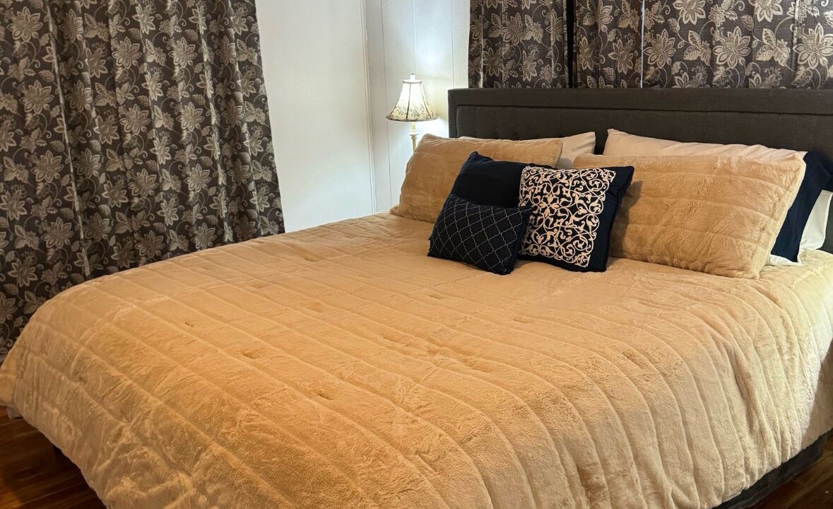 Photo of Bedroom in Grayson