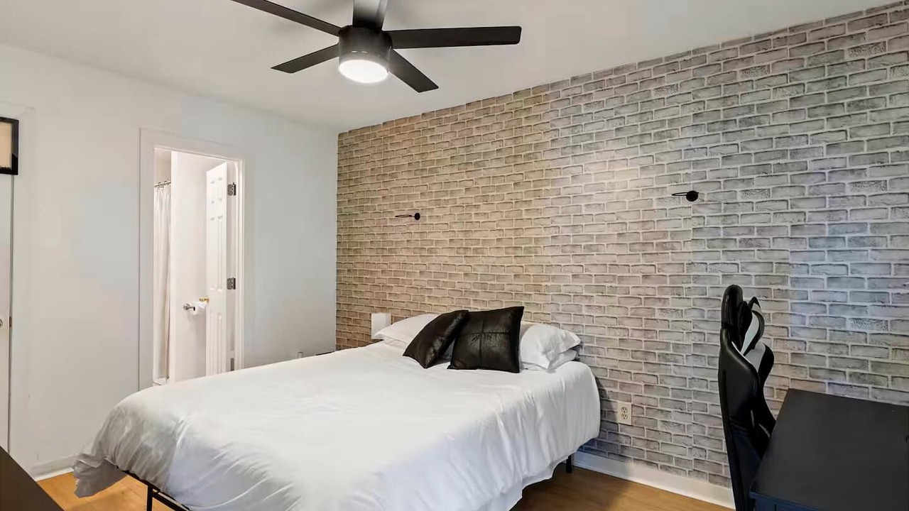 Photo of Bedroom in Dadeville