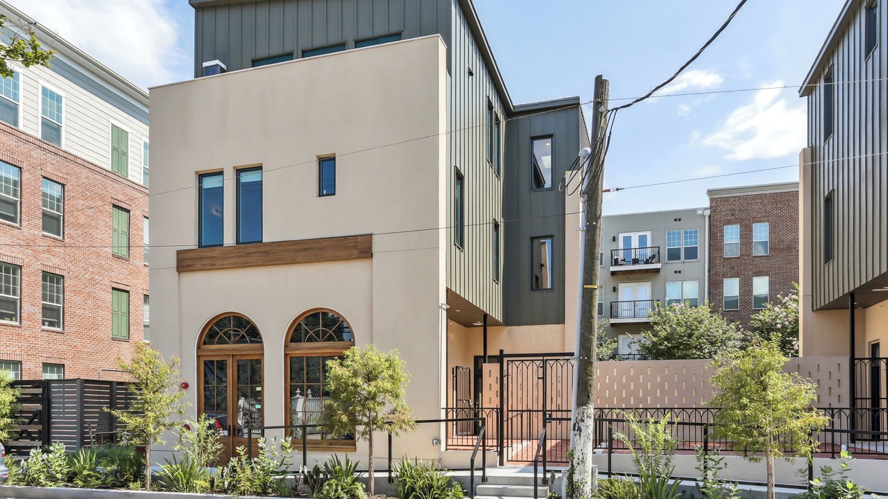 Photo of Outdoor in Lower Garden District