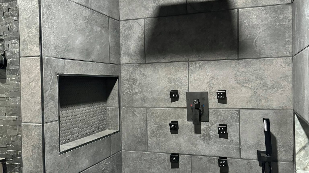 Photo of Bathroom in Mary Esther