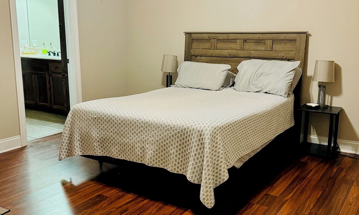 Photo of Bedroom in Ponchatoula