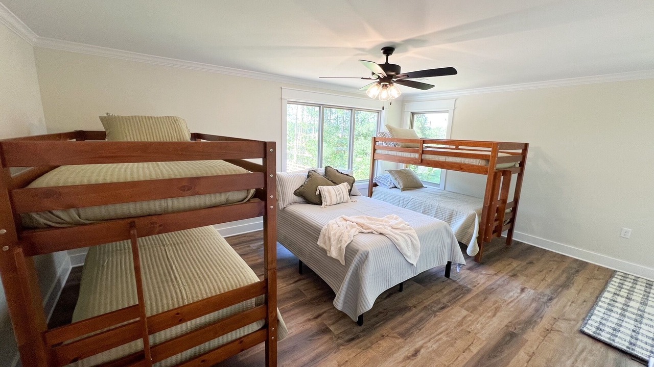 Photo of Bedroom in Calhoun