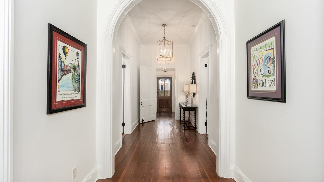 Photo of Others in Natchez