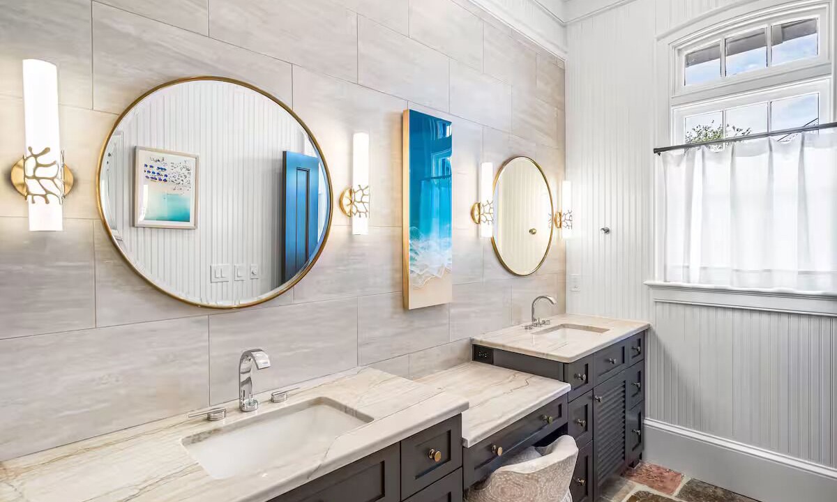 Photo of Bathroom in Rosemary Beach