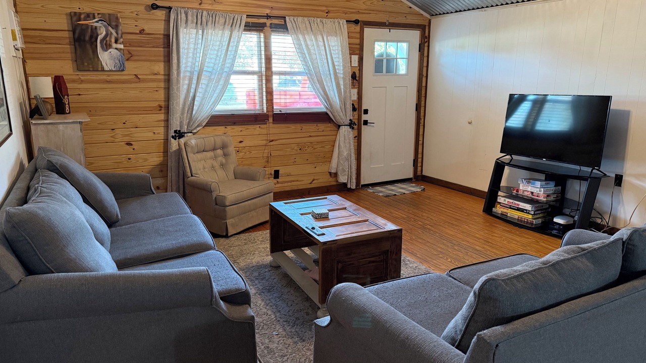 Photo of Livingroom in Lake Arthur
