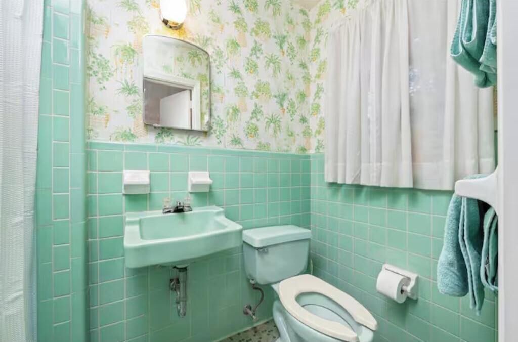 Photo of Bathroom in Mary Esther