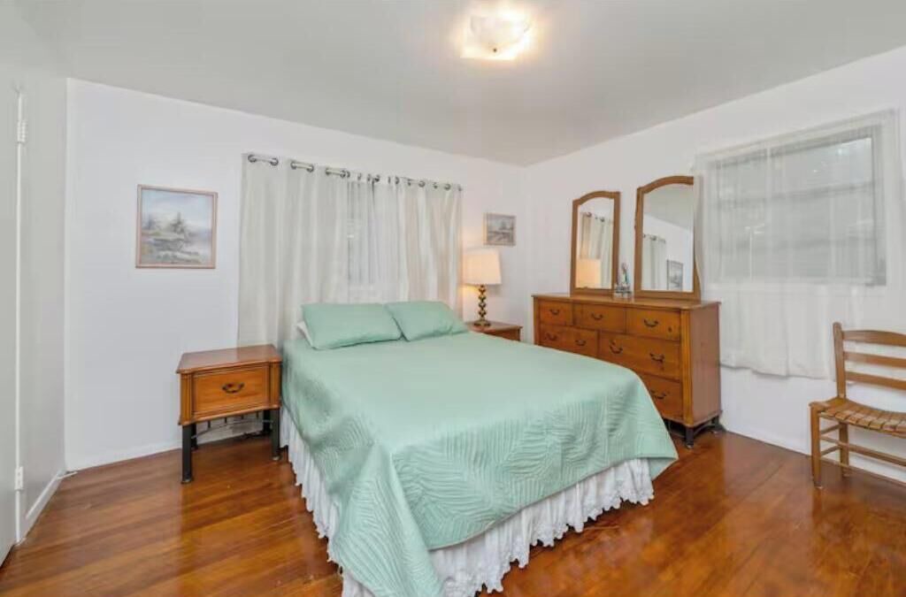 Photo of Bedroom in Mary Esther