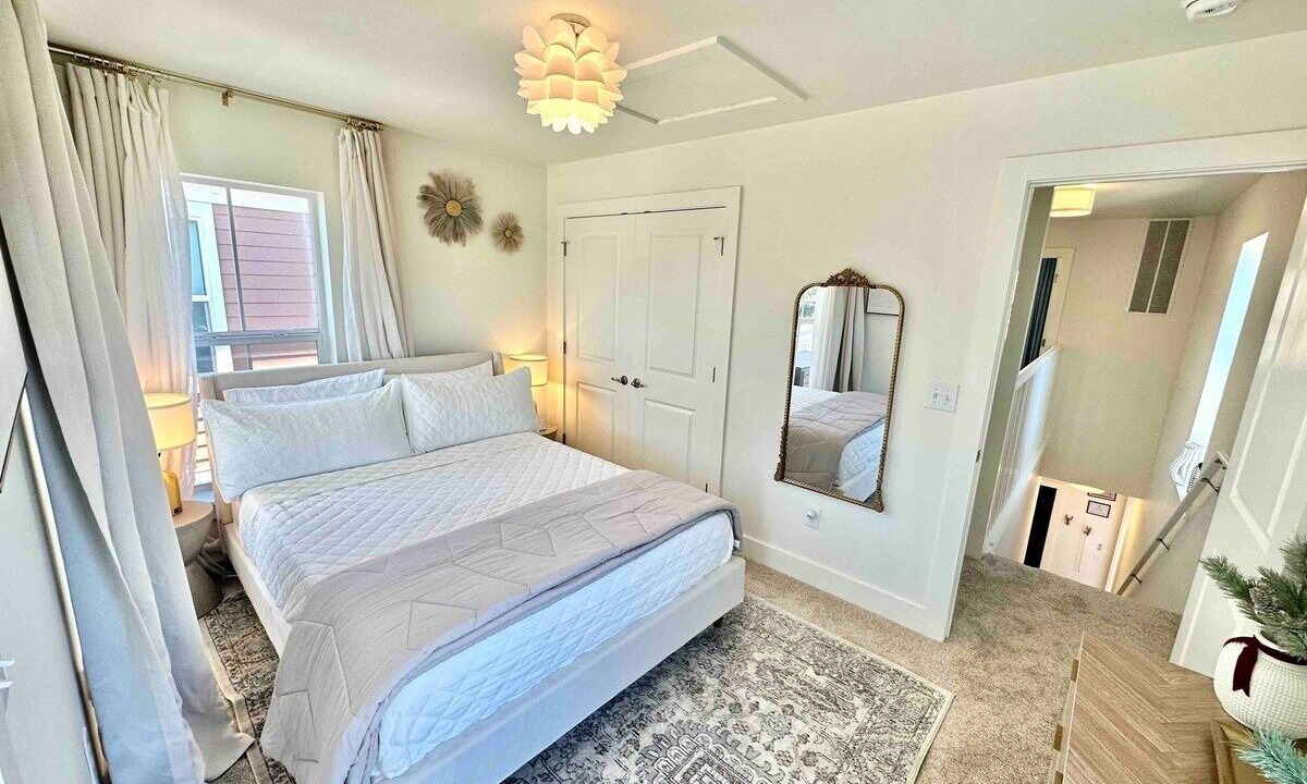 Photo of Bedroom in Ocean Springs