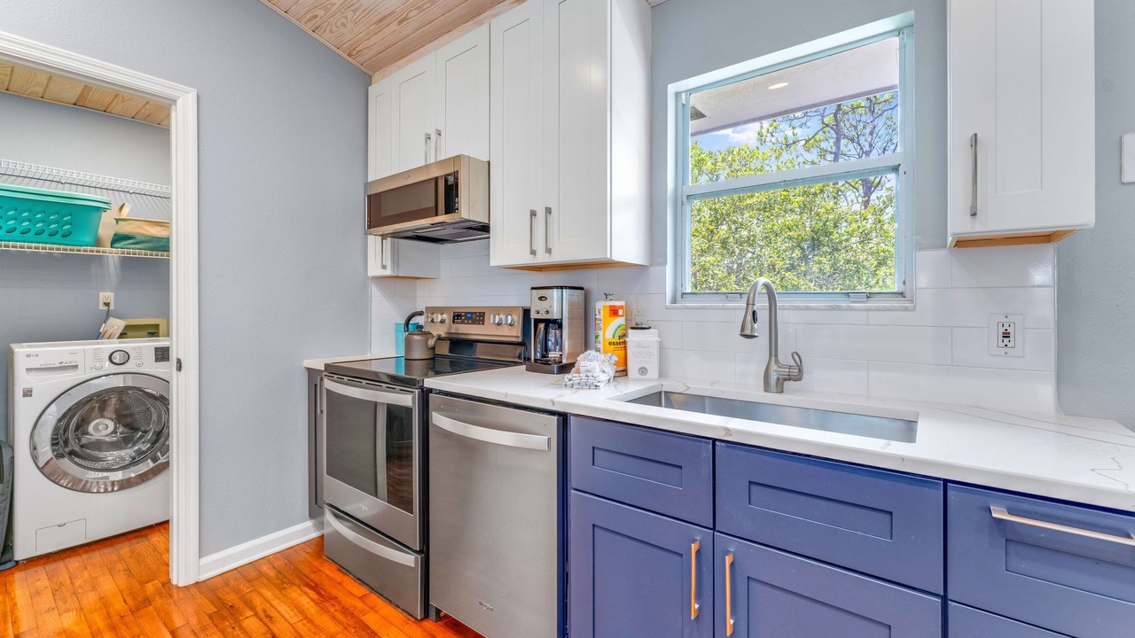 Photo of Kitchen in Sea Palm Village