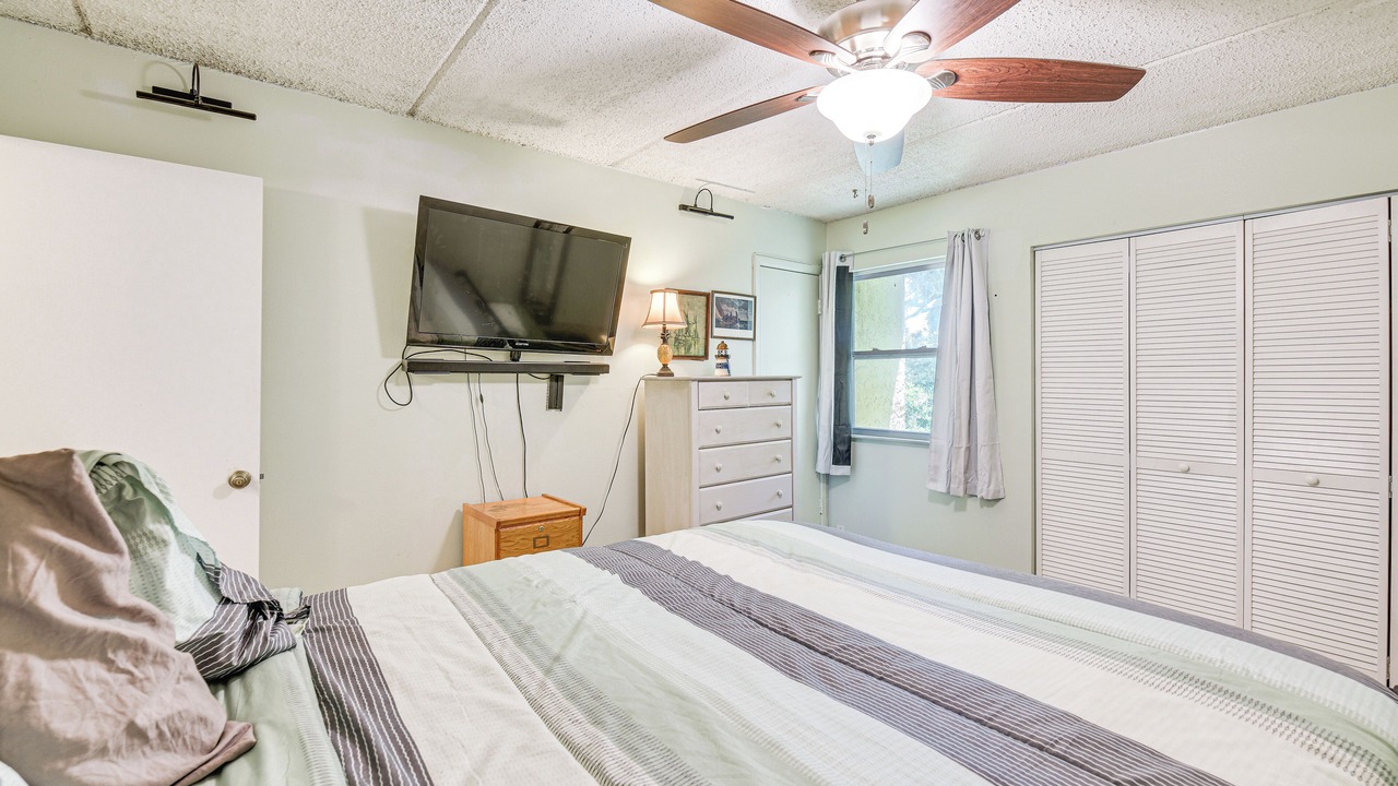 Photo of Bedroom in Mary Esther