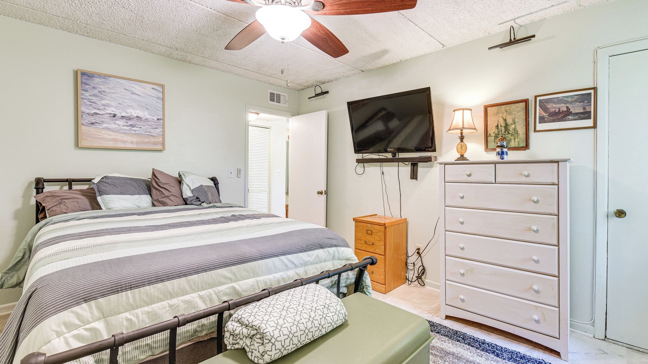 Photo of Bedroom in Mary Esther