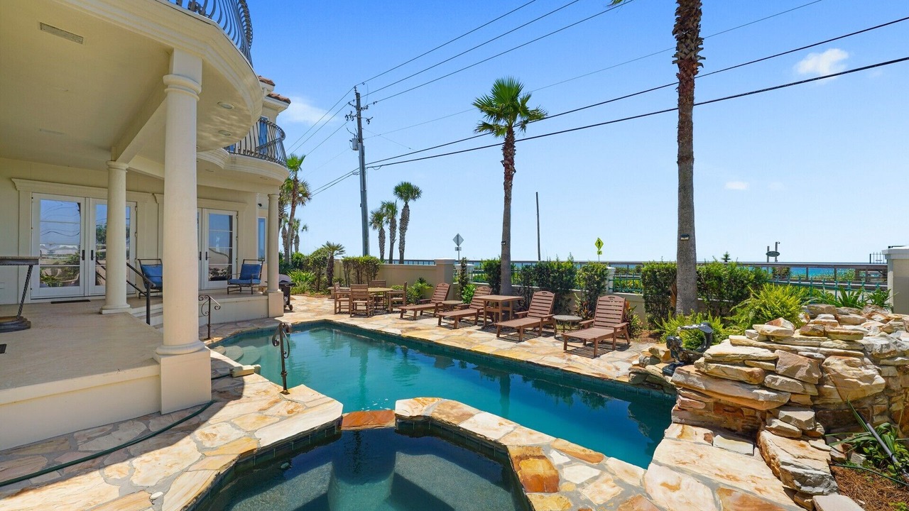 Photo of Outdoor in Avalon Beach Estates