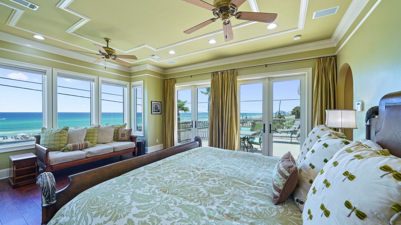 Photo of Bedroom in Avalon Beach Estates