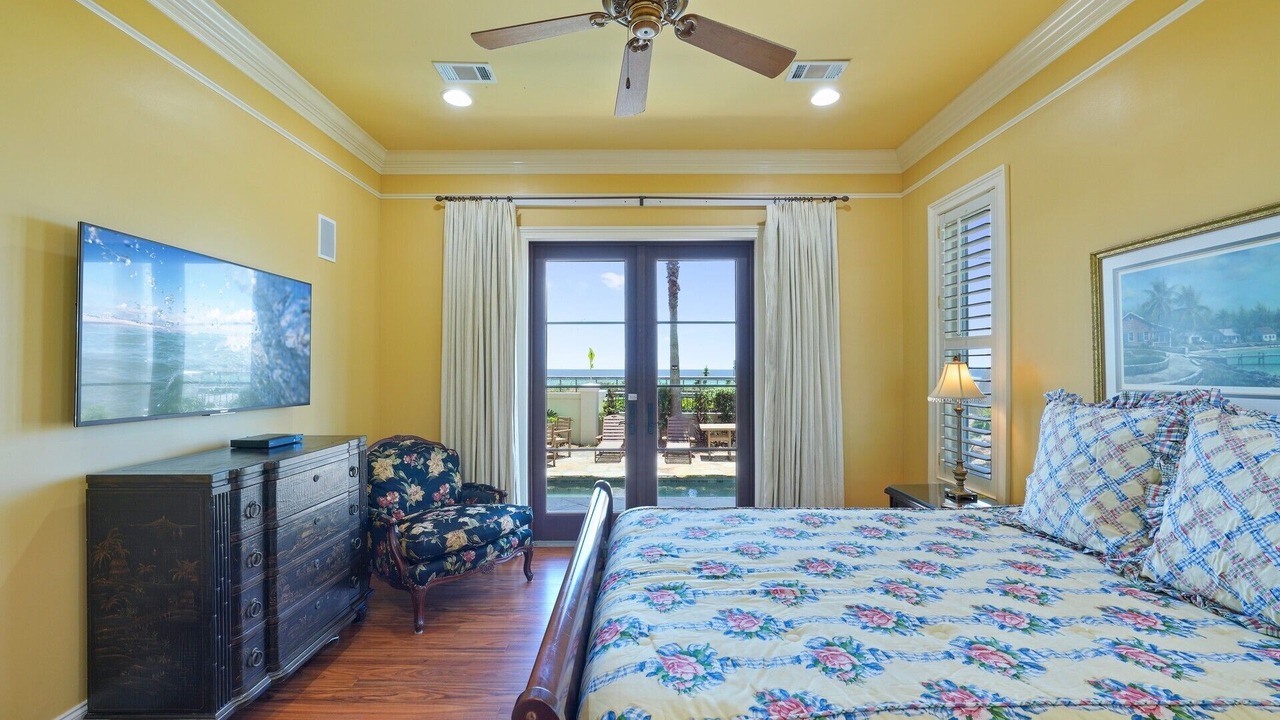 Photo of Bedroom in Avalon Beach Estates