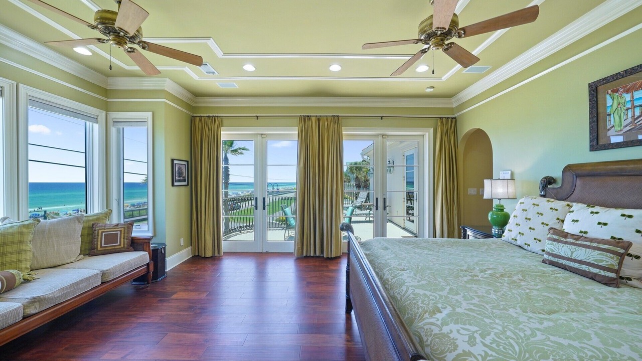 Photo of Bedroom in Avalon Beach Estates