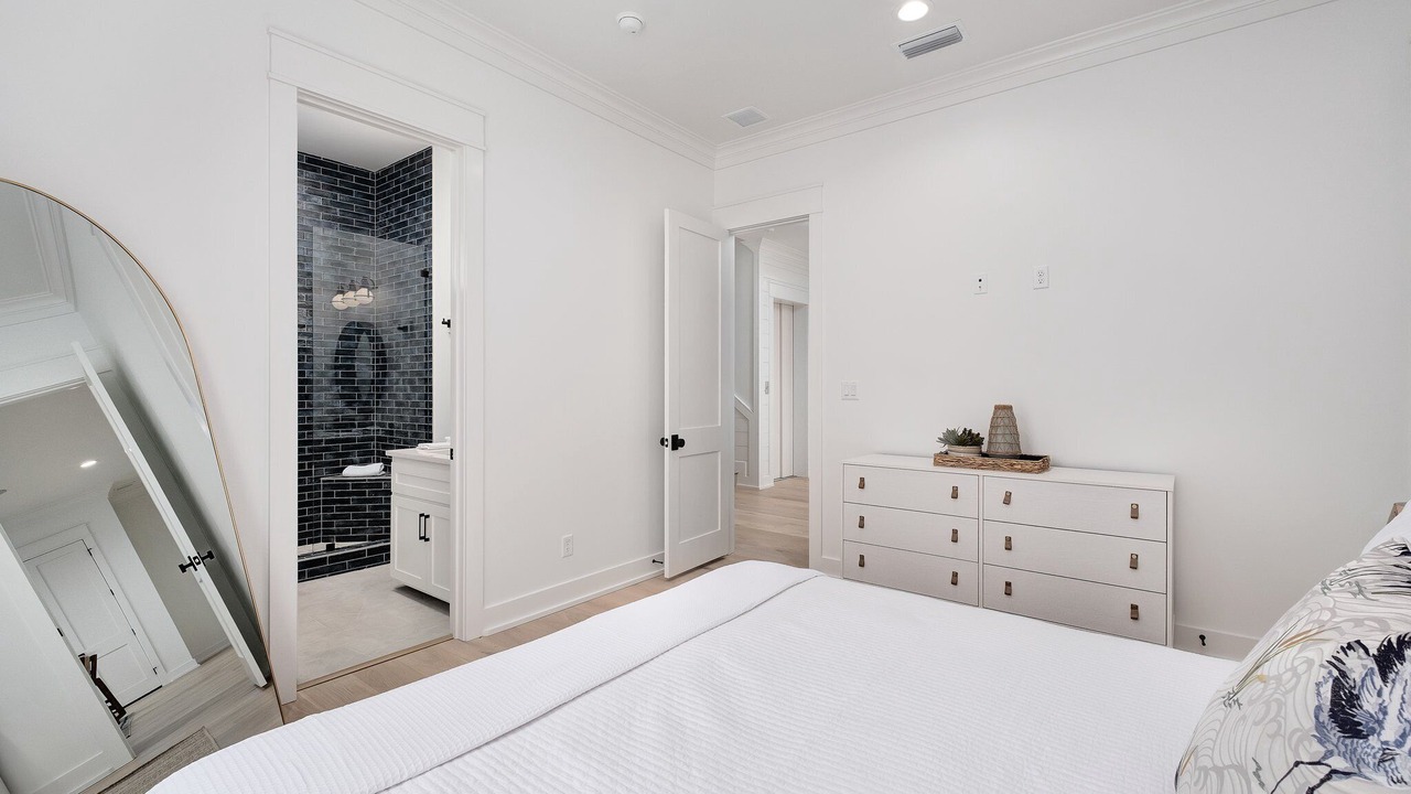 Photo of Bedroom in Dune Allen Beach