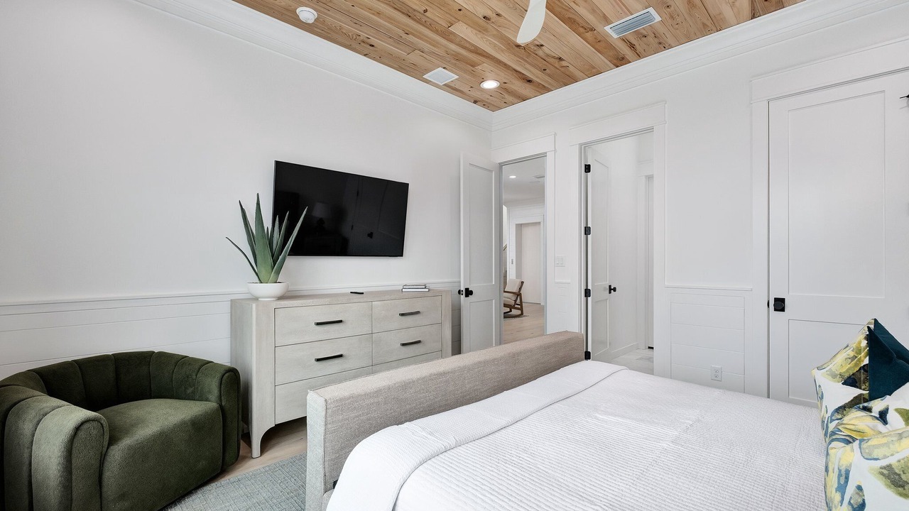 Photo of Bedroom in Dune Allen Beach