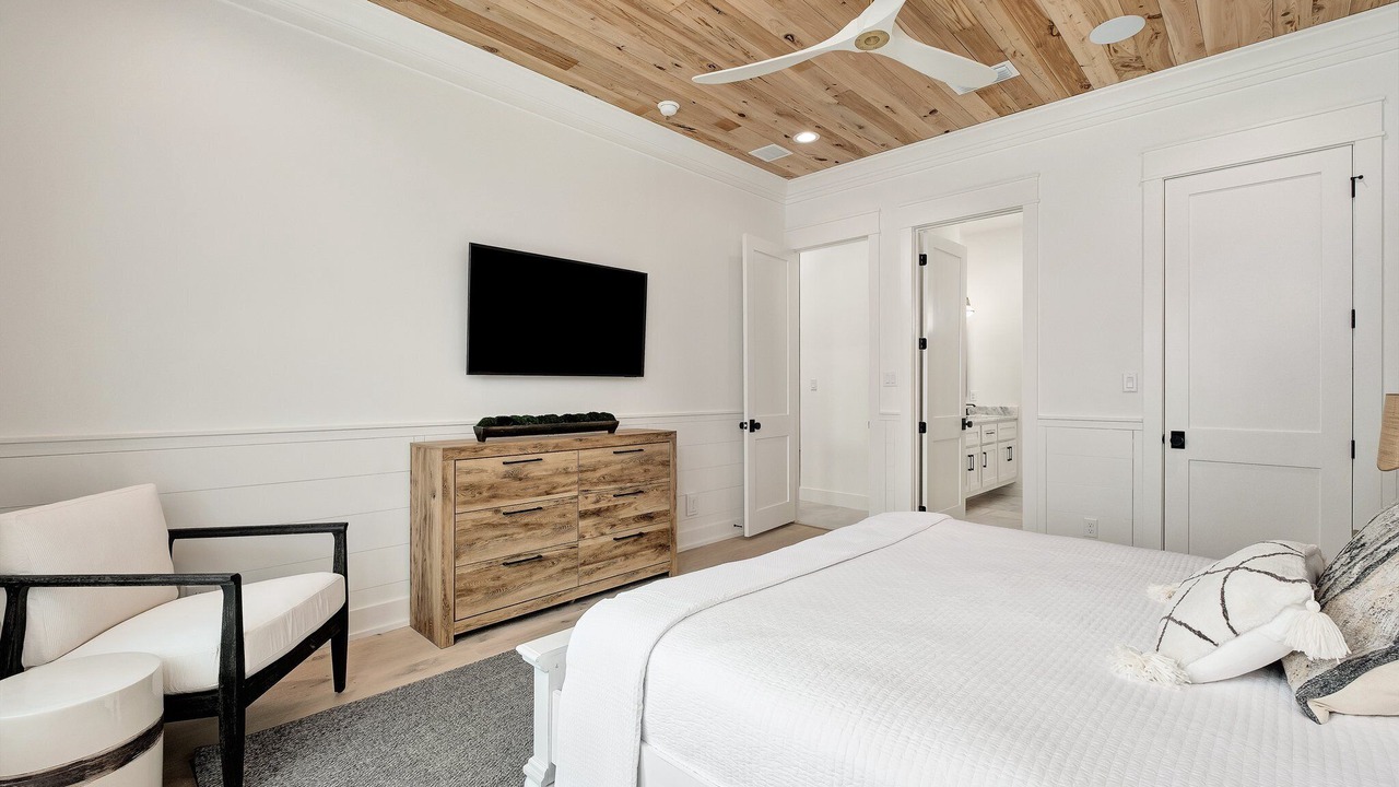Photo of Bedroom in Dune Allen Beach