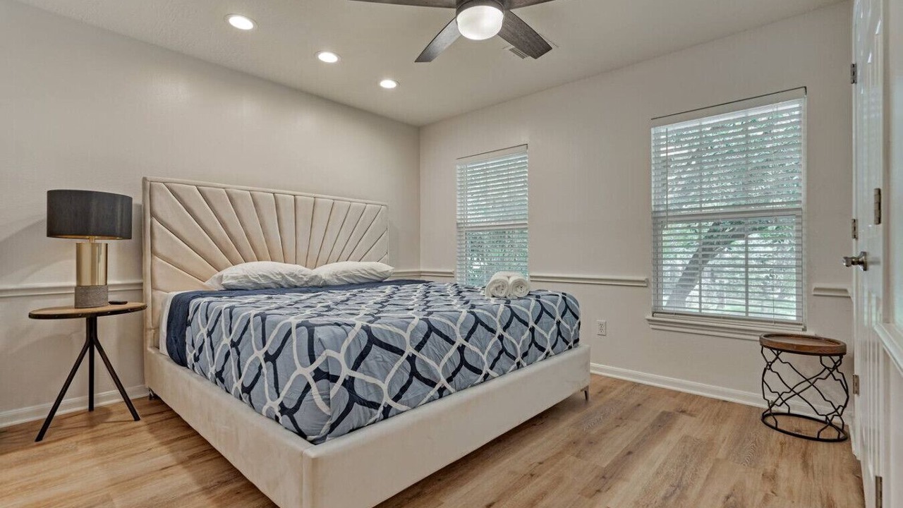 Photo of Bedroom in Alden Bridge