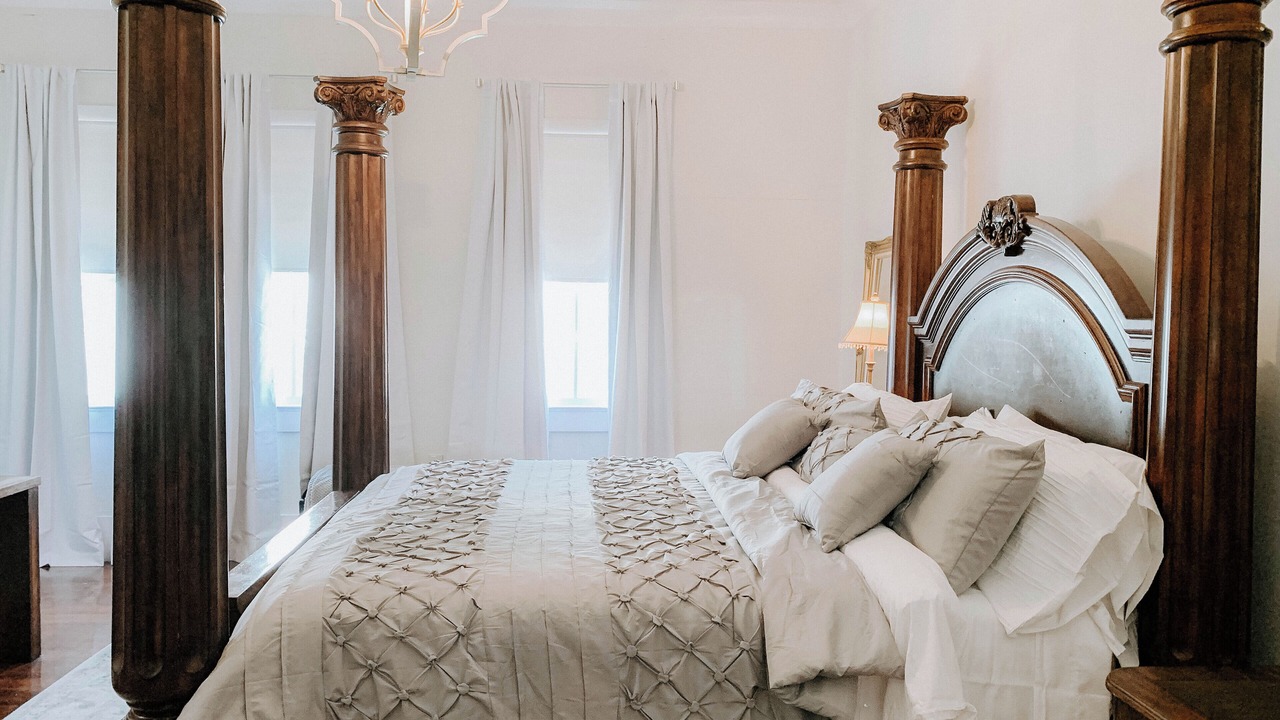 Photo of Bedroom in Iota