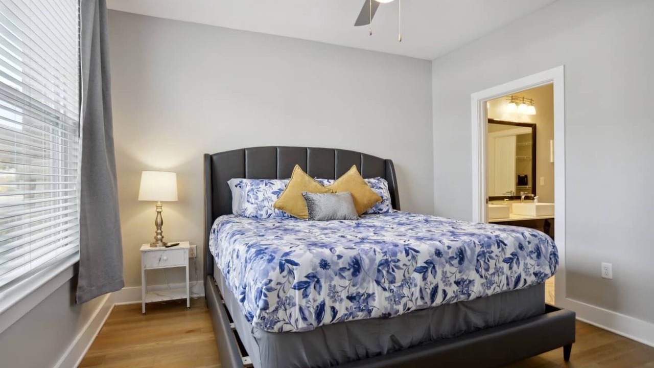 Photo of Bedroom in Highlands - Perkins