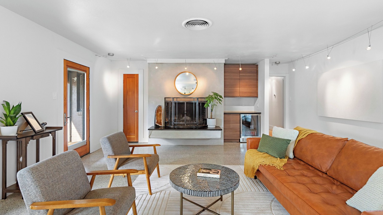 Photo of Livingroom in Slidell