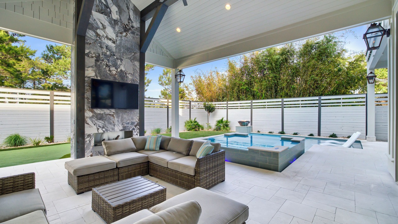 Photo of Patio Balcony in Dune Allen Beach