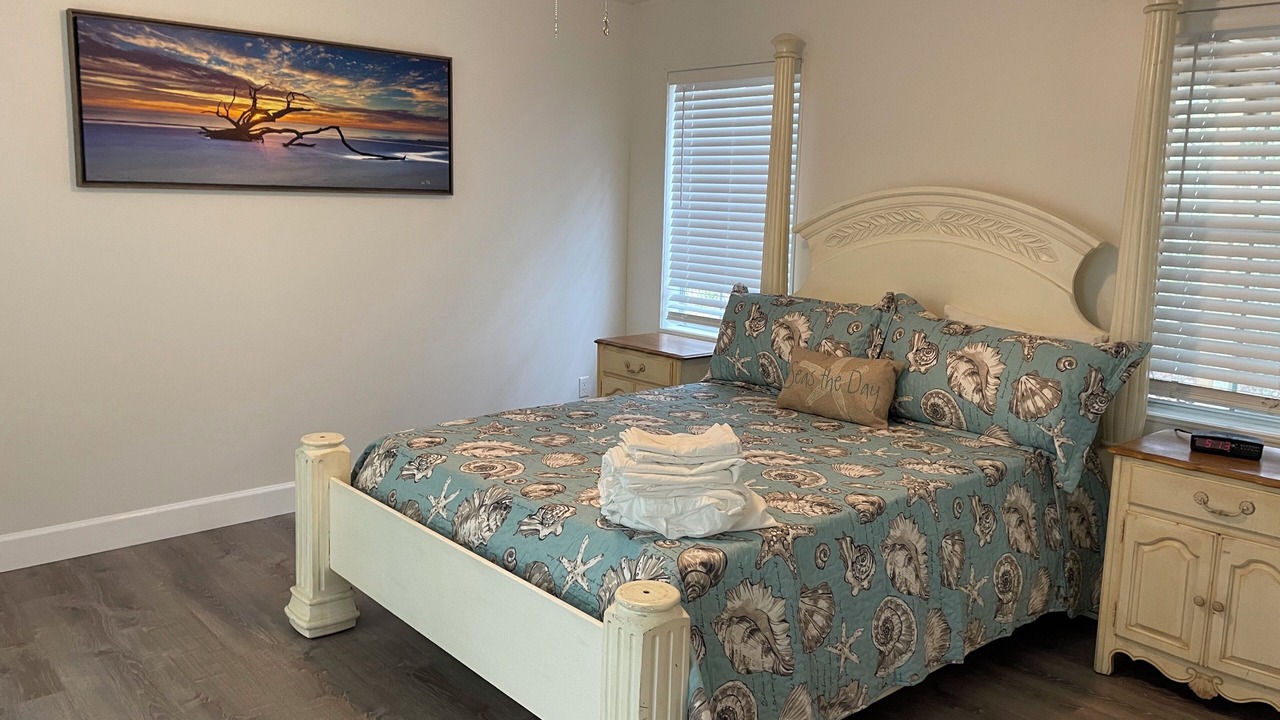 Photo of Bedroom in Carrabelle