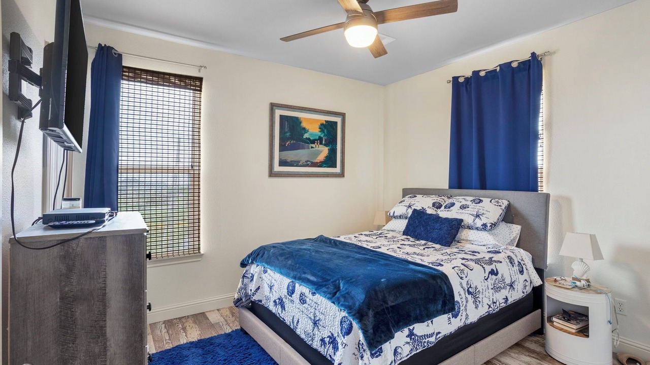 Photo of Bedroom in Lakeview  Jefferson County