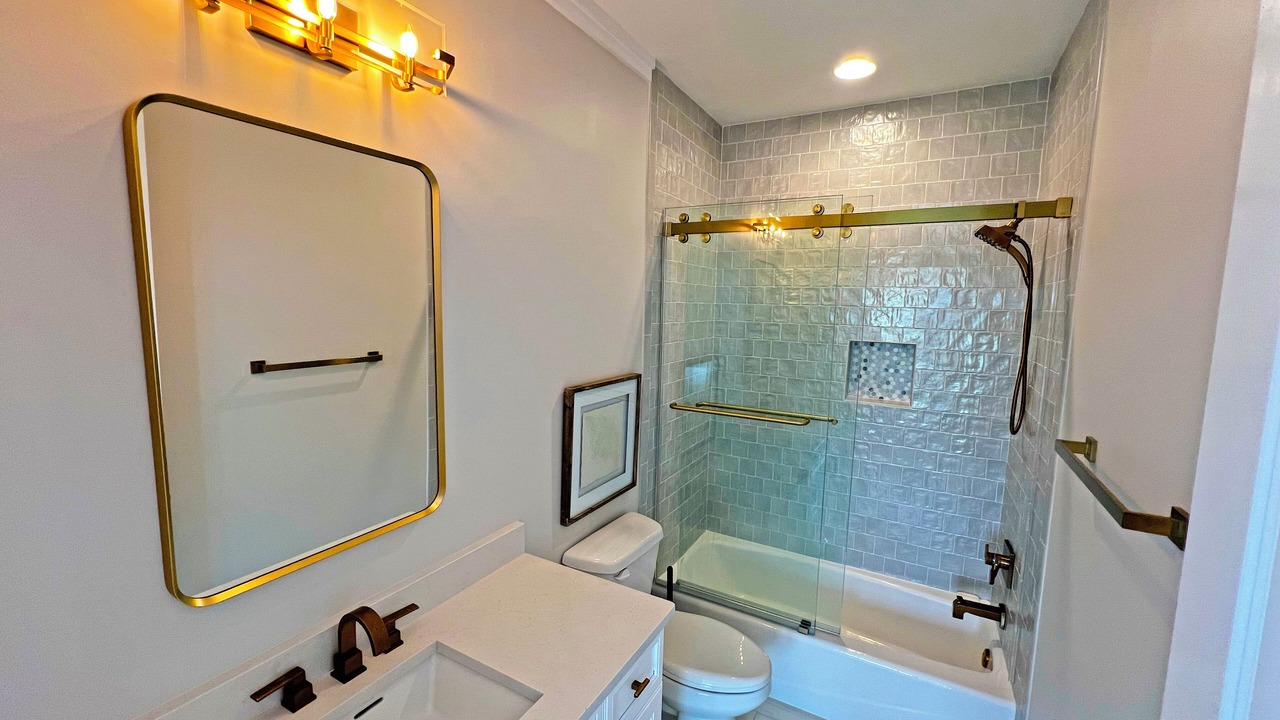 Photo of Bathroom in Plantation