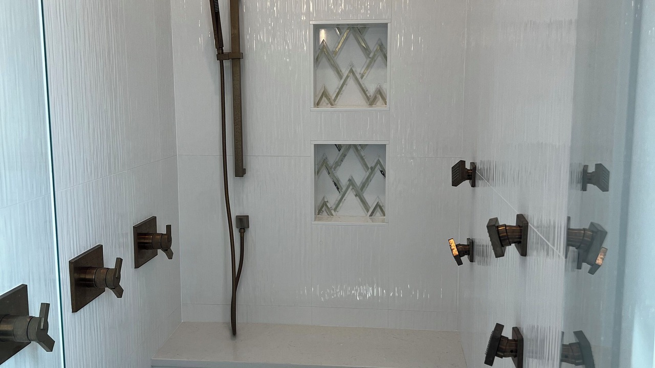 Photo of Bathroom in Plantation