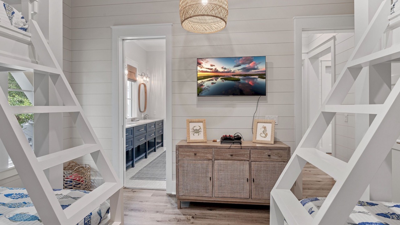 Photo of Bedroom in Cottage District