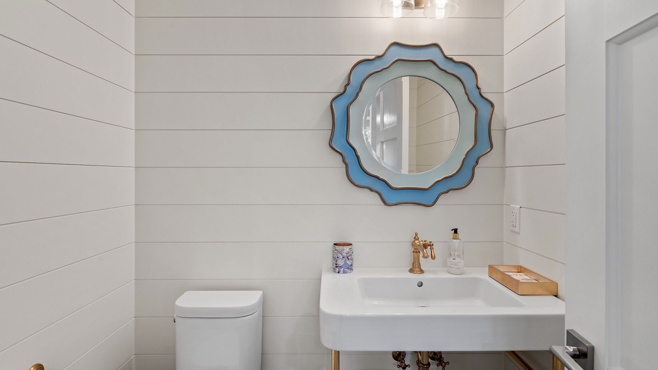 Photo of Bathroom in Cottage District