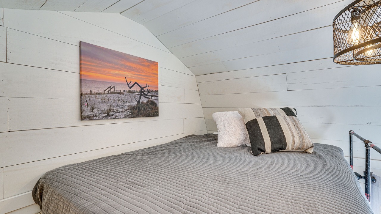 Photo of Bedroom in Riviera Beach