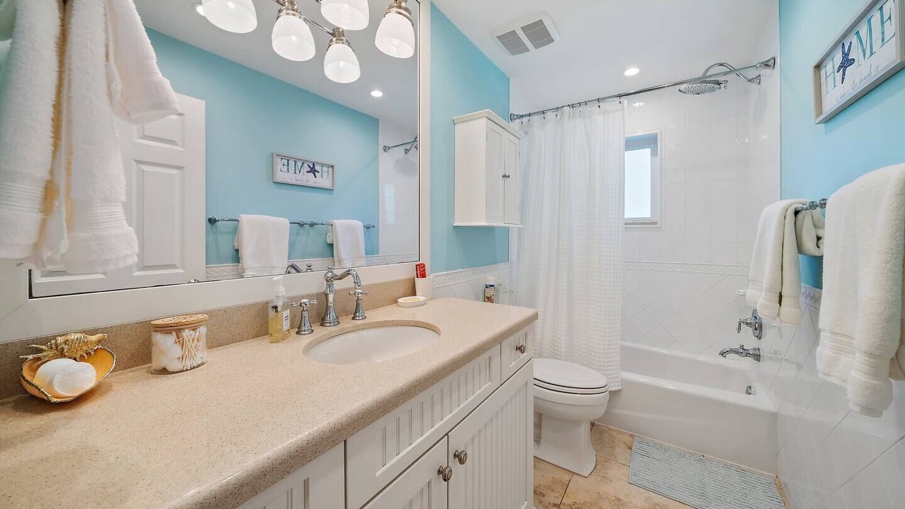 Photo of Bathroom in Juno Beach