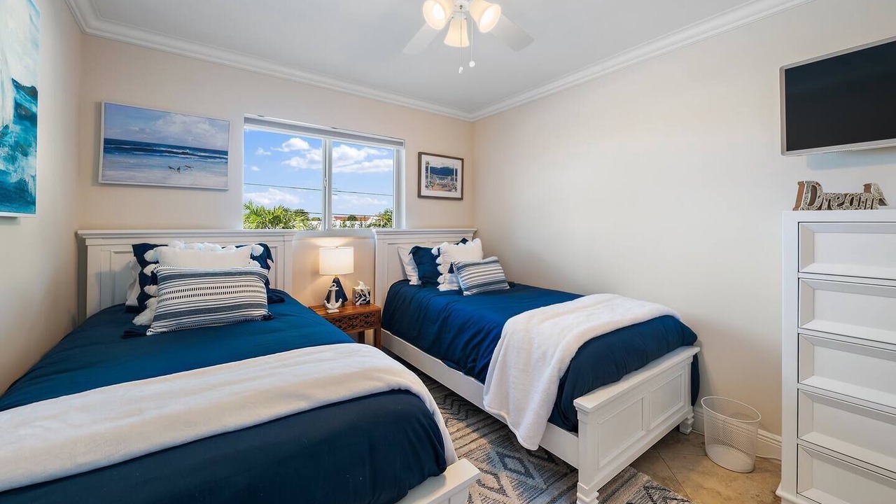 Photo of Bedroom in Juno Beach