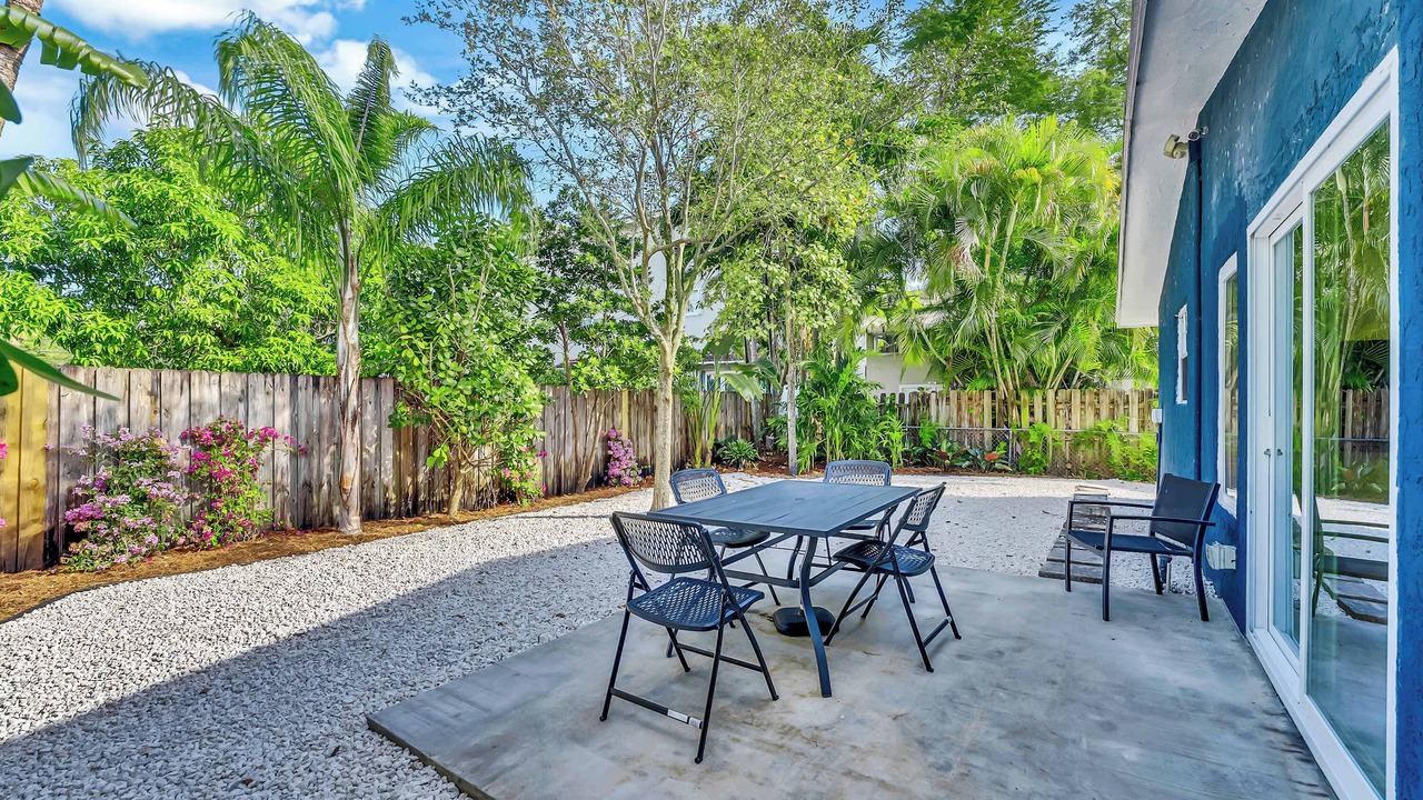 Photo of Outdoor in Sailboat Bend