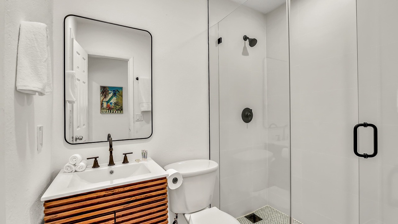 Photo of Bathroom in Sailboat Bend