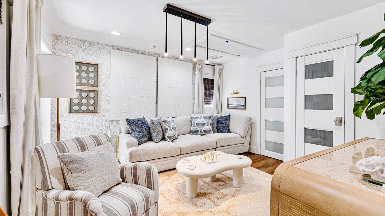 Photo of Livingroom in Riviera Beach