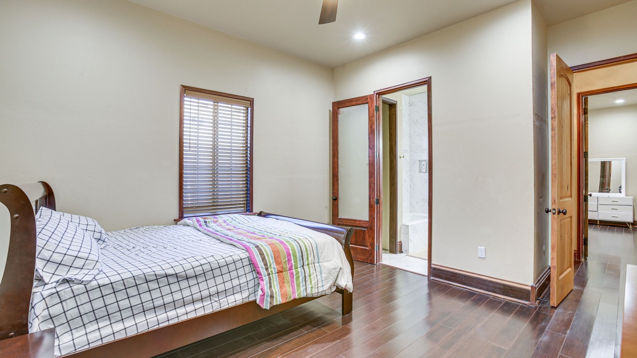 Photo of Bedroom in West Lake Forest
