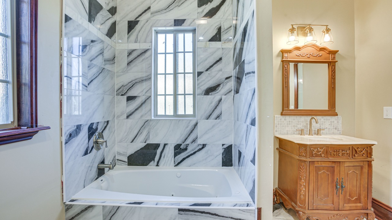 Photo of Bathroom in West Lake Forest