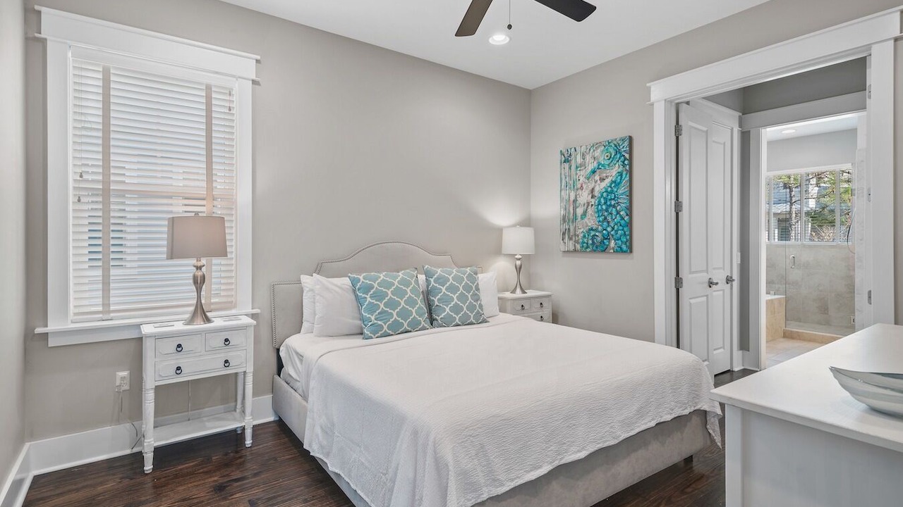 Photo of Bedroom in Santa Rosa Beach