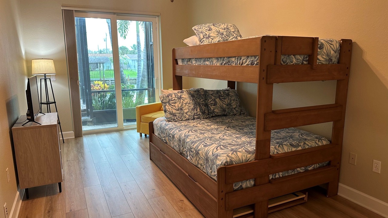 Photo of Bedroom in River Isles