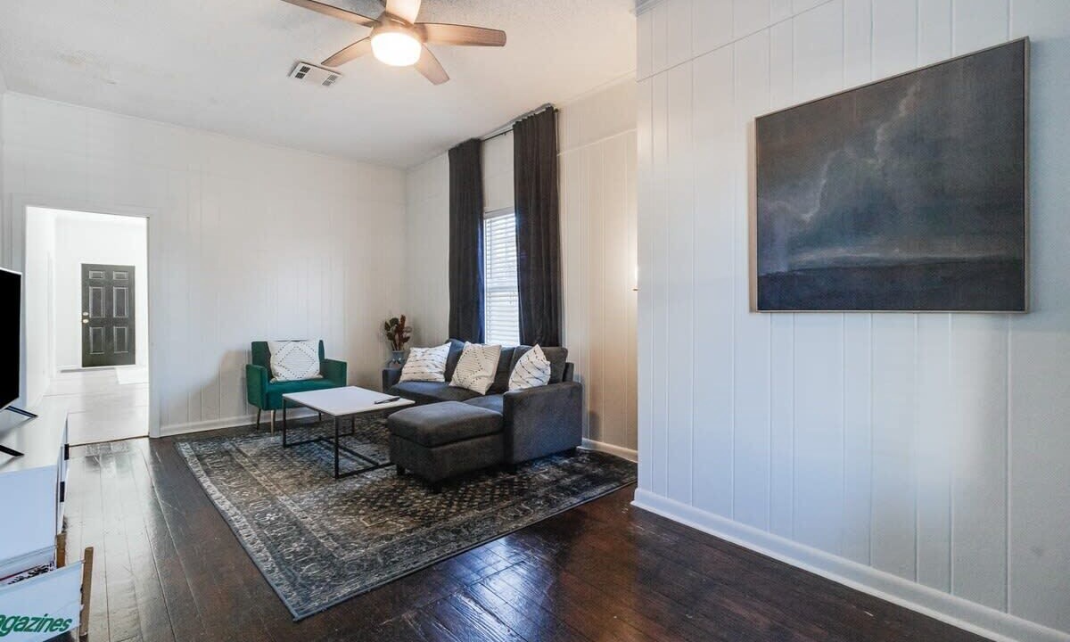 Photo of Livingroom in Freetown - Port Rico