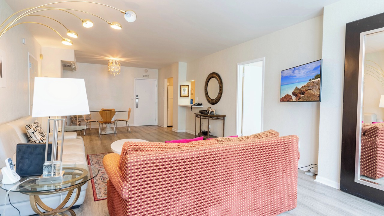 Photo of Livingroom in Galt Mile