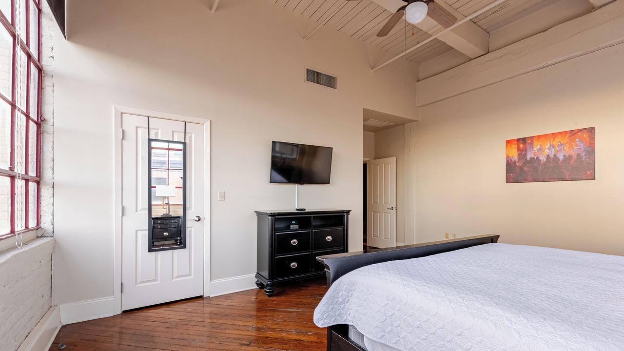 Photo of Bedroom in Central Business District