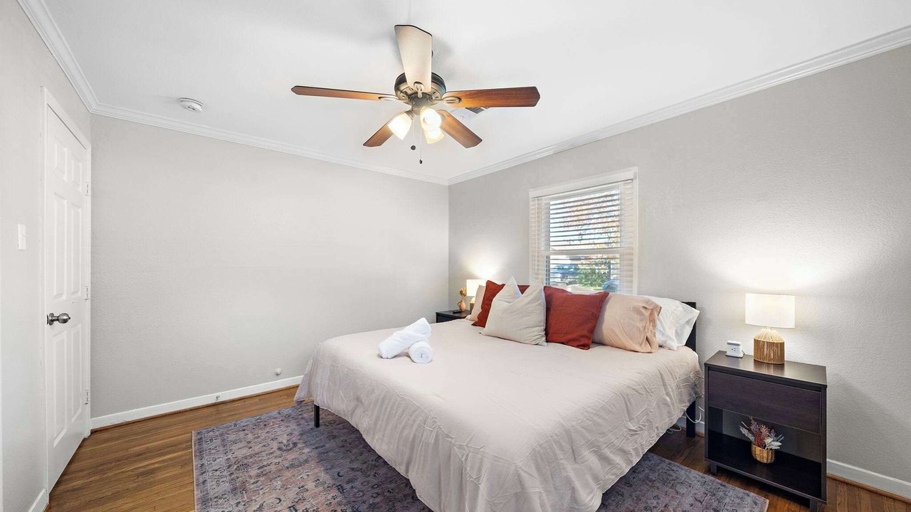 Photo of Bedroom in Pasadena
