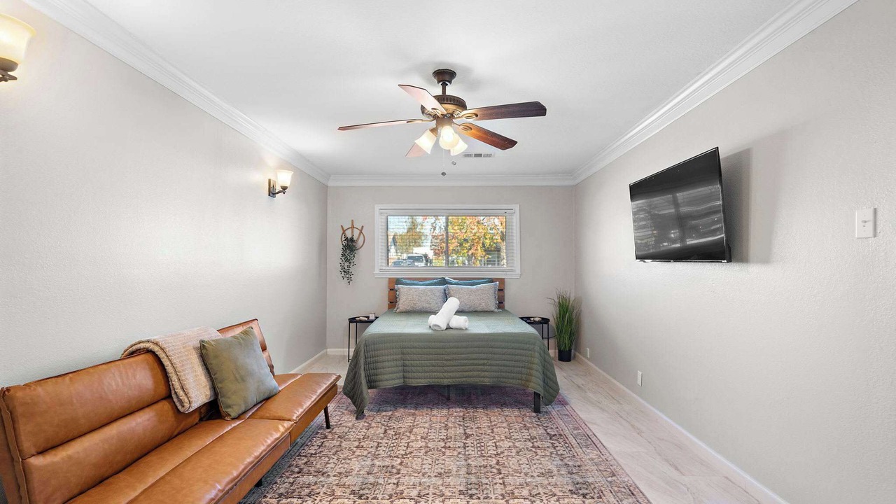 Photo of Bedroom in Pasadena