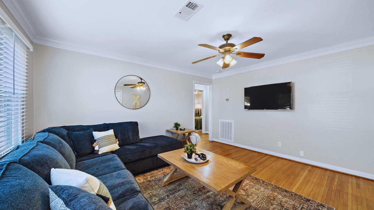 Photo of Livingroom in Pasadena